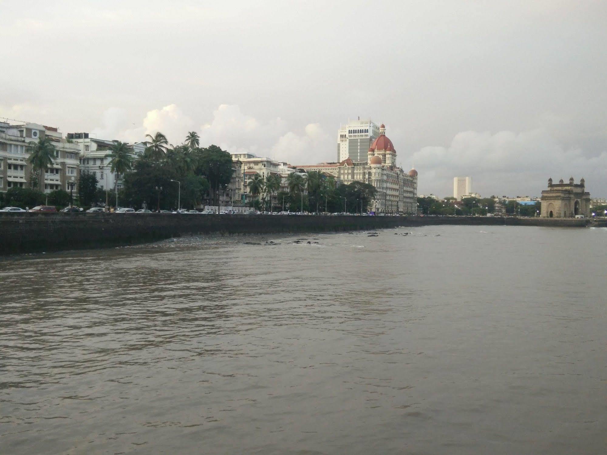 โรงแรมสแตรนด์ โคลาบา มุมไบ ภายนอก รูปภาพ